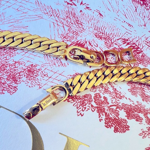 DIOR “Gripoix” Pendant Gold Plated Authentic Christian Dior Necklace - Picture 6 of 6